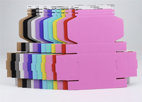Emballage en papier de couleur recyclable vente en gros de boîte de papier kraft ondulé pliable biodégradable pour vêtements en stock boîtes d'expédition postales