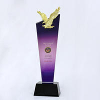 Trophées personnalisés en cristal en forme d'aigle, cadeaux souvenirs, trophée en cristal d'aigle en métal doré