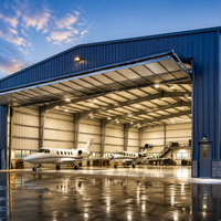 Hangar d'avion en acier robuste avec parois en panneaux sandwich