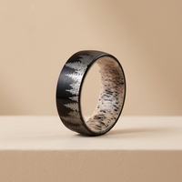 Cincin Tungsten Carbide Hitam 8mm Desain Rusa dan Hutan dengan Laser, Cocok untuk Hadiah Pernikahan atau Pesta