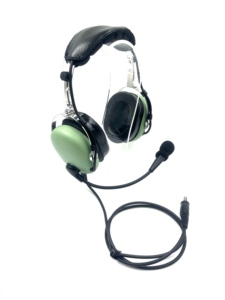 Casque d'aviation de qualité supérieure avec suppression du bruit ambiant, serre-tête réglable et prise unique U174/U pour usage civil - Product Image 1