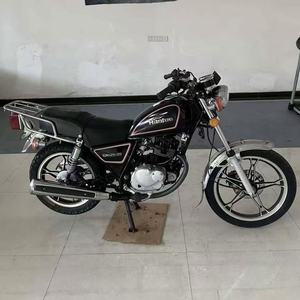 Motocicleta de Calle Suzuki GN125, Refrigerada por Aire, Monocilíndrica, Alta Capacidad de Carga, Rendimiento Confiable >80km/h, Clásica y Duradera - Product Image 3