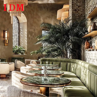 Ensemble de mobilier de restaurant d'hôtel moderne de haute qualité IDM, canapé en velours incurvé en demi-cercle, table à manger, chaise, banquette de bar, plateau en marbre
