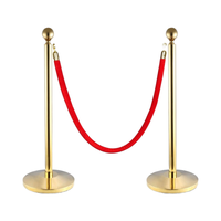 Poteaux de contrôle de foule pour la circulation, poteaux de file d'attente, poteaux de barrière en velours rouge, poteaux de barrière en métal