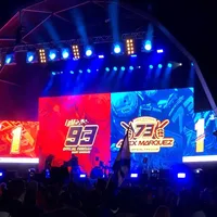HD P3.91 P4.81 led latar belakang panggung dalam ruangan layar studio tv sewa video led dalam ruangan panel dinding layar led