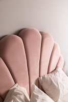 Gepolstertes Bett mit Rahmen Blume 160x200 rosa Schale, Puder rosa Gold Beine