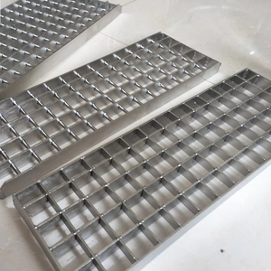 Matériau de construction <span class=keywords><strong>Caillebotis</strong></span> en acier galvanisé à chaud pour tranchée de pluie pour marches de sol Écran de clôture - Product Image 2