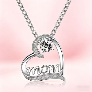 Collier Lettre Cœur Best-Seller Transfrontalier en Alliage de Zinc Plaqué Rhodium Style Rétro Tendance Pendentif Maman pour la Fête des Mères - Product Image 1