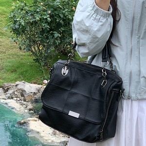 Women's Black Horizontal <b>Square</b> Messenger Bag With Zipper Closure Portable Everyday Use Crossbody Shoulder Bag D9004 - Product Image 3