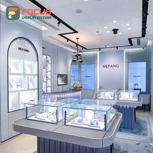 Vitrina de Joyería Moderna de Lujo, de Vidrio, Madera y Metal, con Iluminación LED, Exhibidor Interior de Alta Gama para Boutique - Product Image 5