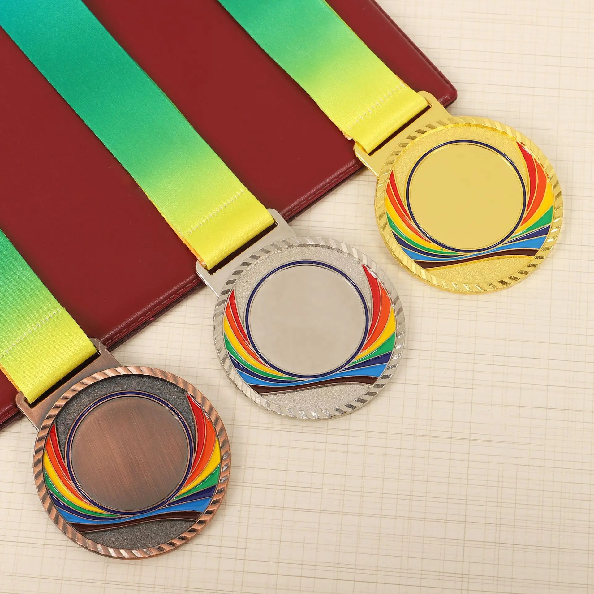 Medalla personalizada en blanco, diseño personalizado de fútbol, baloncesto, Taekwondo, cinta de sublimación