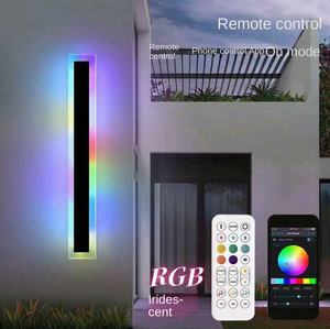 Lampe murale extérieure en matériau PC solaire, IP65 étanche, style européen classique, bande longue décorative - Product Image 3