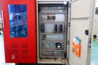 Presse plieuse CNC robuste DA53T 130T3200 avec table de travail de 150 mm de largeur pour alliages