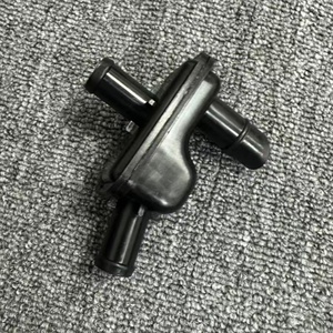 Embudo de Manguera de Admisión de Aire para Automóvil, Pieza de Repuesto Estándar OE 16585-4GB0A para Infiniti - Product Image 1