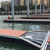 Pont flottant en alliage d'aluminium robuste pour quai de bateaux et ponts piétonniers, conception industrielle