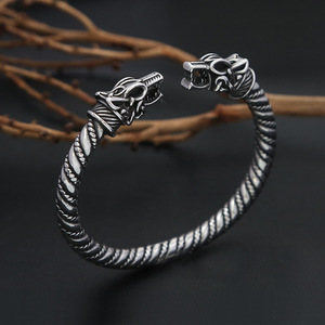 Bracelet en acier inoxydable à double tête de dragon Yunnique pour homme, style viking, manchette ouverte, bijou cadeau, motif animalier en argent tibétain - Product Image 1