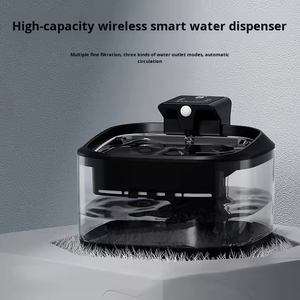 Dispensador de Agua Automático Inalámbrico para Mascotas (Perros y Gatos) de Alta Calidad, 4.5L, con Batería y Fuente de Carga - Product Image 3