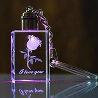 Recuerdo de Graduación Personalizado, Regalo de Fiesta, Artesanía de Cristal Grabado, Llavero de Cristal con Luz LED