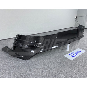 Inserto Paraurti Posteriore in Fibra di Carbonio di Alta Qualità per <span class=keywords><strong>Porsche</strong></span> <span class=keywords><strong>911</strong></span> 992 GT3RS <span class=keywords><strong>Modello</strong></span> 992 GT3 RS - Product Image 4