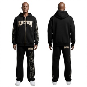 Conjunto Deportivo Personalizado con Estampado de Llamas para Hombre, Sudadera con Capucha Negra con Cierre y Pantalones Deportivos Anchos de Felpa Gruesa, Estilo Urbano 2027 - Product Image 1