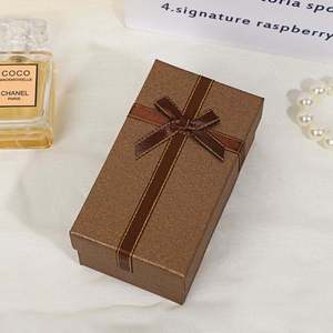 Sourcepack Fabricant de présentoirs de comptoir personnalisés pour la vente au détail, fournisseur d'emballages de cigares en rouleaux - Product Image 5