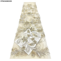 Applique brodée main en tissu dentelle 3D romantique, ornée de plumes fuchsia, de perles et de strass, motif paon brillant pour robe de mariée