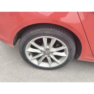Guazi <span class=keywords><strong>Audi</strong></span> <span class=keywords><strong>A3</strong></span> 2014 Sedán Usado Gasolina Automático Diario Rojo FWD Coche de <span class=keywords><strong>Segunda</strong></span> <span class=keywords><strong>Mano</strong></span> para Distribuidores Sedán en Stock Listo para Entrega - Product Image 5