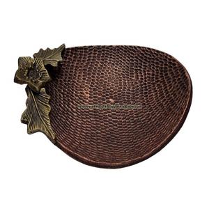 Plat ovale en aluminium de qualité supérieure avec poignée en métal pour servir des fruits, des noix et des collations Vaisselle élégante pour la maison et les fêtes - Product Image 5