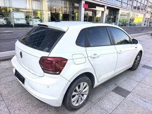 <span class=keywords><strong>Polo</strong></span> Hatchback 2023 de <span class=keywords><strong>Segunda</strong></span> <span class=keywords><strong>Mano</strong></span>, Automático, Euro VI, Asientos de Tela, Techo Panorámico, Cámara Trasera, Neumáticos R15, Volante a la Izquierda - Product Image 2