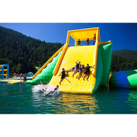 Parc aquatique flottant gonflable géant de 63x36m certifié EN25649, fabriqué en bâche PVC de 0,9 mm de qualité supérieure par Sino Inflatables