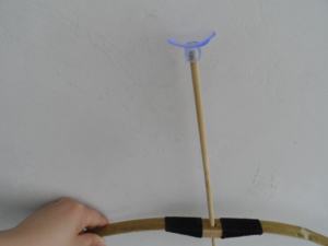 <span class=keywords><strong>Jeu</strong></span> de rôle Jouet en bois d'extérieur Jouet de chasse traditionnel Arc et flèches en bambou de 50 cm pour enfants - Product Image 4