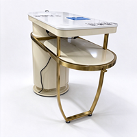Table de manucure avec cadre doré et aspirateur de poussière, bureau de salon de manucure blanc crème avec armoire de rangement, étagère latérale en verre, station de nail art