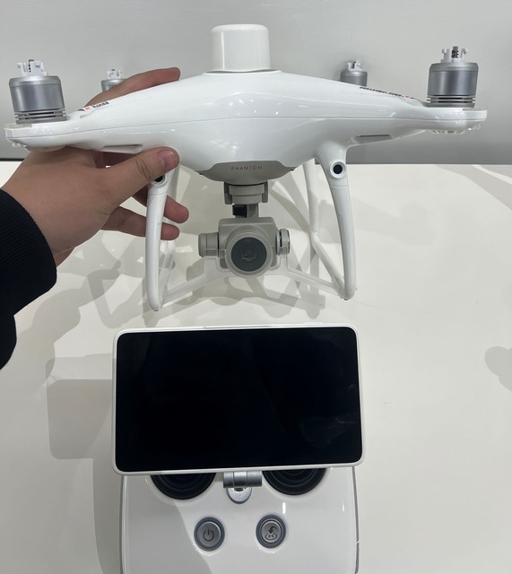 Phantom 4 RTK Best Price Second-hand Obstacle Avoidance 7KM Control Distance Professional RC Drone for Surveying and Mapping