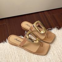 Nouvelles Tongs d'Été à Bout Carré Ouvert Anti-Dérapantes Style Vent Parfumé pour Femmes, Idéales pour la Plage