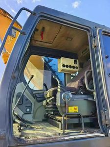 Excavadora de Orugas Usada Hyundai R225LC-7 de 22 Toneladas, Motor Cummins B5.9-C, Alta Potencia, Rodamiento de Engranajes, Origen Japonés, Sistema Hidráulico Resistente - Product Image 4