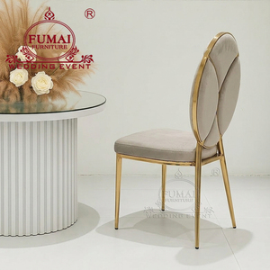 Chaise d'hôtel FUMAI en velours avec cadre doré, design moderne, dossier solide, pieds coniques, mobilier commercial d'intérieur - Product Image 3
