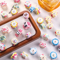 Perles acryliques peintes à la main en forme de fleur de 18 mm, style mixte, pour chaîne de téléphone portable et accessoires de voiture