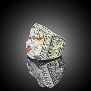 NHL2002 Detroit Red Wings Championnat Anneau Haute Qualité Style Classique Alliage Or Collège Jeux Commémoratifs Anneau À La Mode - Product Image 3