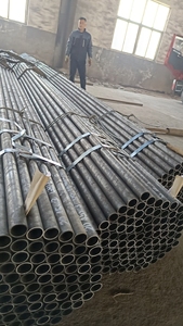 Ống thép liền mạch SAE 5160 Ống liền mạch tầm cỡ lớn Ống liền mạch - Product Image 3