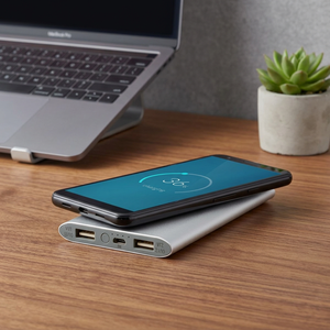 Batterie externe promotionnelle sans fil 8000 mAh, marque Juice, modèle 124173-1 - Product Image 2