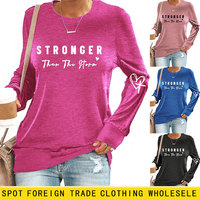 Sweat-shirt à manches longues pour femme, col rond, avec typographie minimaliste et discrète, et texte en script plus prononcé