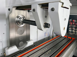 Fresadora de <span class=keywords><strong>3</strong></span> ejes CNC de alta precisión Fresadora XK6140 para CNC de metal - Product Image 5