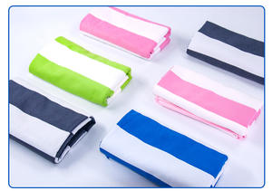 منشفة شاطئ كبيرة خضراء مطبوعة بالصور على الوجهين من الألياف فائقة النعومة، قابلة للتخصيص، سريعة الجفاف، خالية من الرمال، محمولة، مناسبة لجميع المواسم - Product Image 3