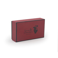 Boîte cadeau rigide personnalisée en papier bordeaux avec bordure noire, emballage de luxe pour chocolats et confiseries, idéale pour mariage et festivals