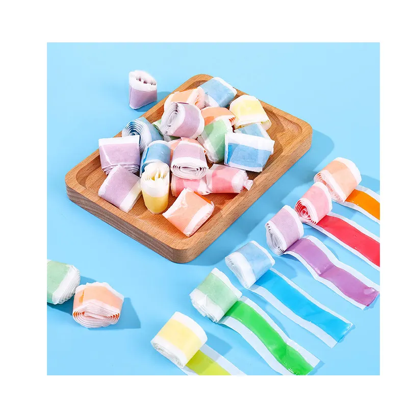 China's best-selling fruit-flavored two-color candy roll jelly fudge fun snacks for children