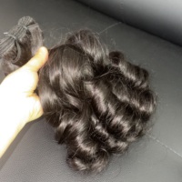 Meilleure extension de cheveux humains bruts 100% alignés sur les cuticules, qualité 15A, non traités, bouclés vietnamiens, indiens, bouclés crépus birmans