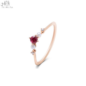 Bague moderne minimaliste en or rose massif 18 carats avec rubis naturel, perle d'eau douce et embellissements en diamant, élégante pour femme, idéale pour mariage ou soirée - Product Image 3