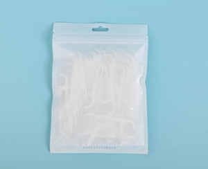 70 Palillos de Hilo Dental de Menta Portátiles para Limpieza Bucal, Hilo Interdental para Adultos, Ganchos de Crochet para Dientes, Empaquetados en Bolsa - Product Image 3