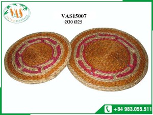 Vente en gros de napperons tissés ronds en paille de rotin de jacinthe d'eau naturelle de carex pour la décoration intérieure - Product Image 4