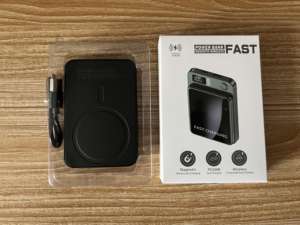 <span class=keywords><strong>Batterie</strong></span> <span class=keywords><strong>externe</strong></span> magnétique sans fil portable 10000 mAh avec charge rapide PD20W et design compact - Product Image 2